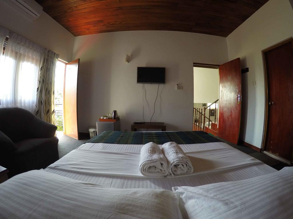 Villa 107 Kandy Bagian luar foto