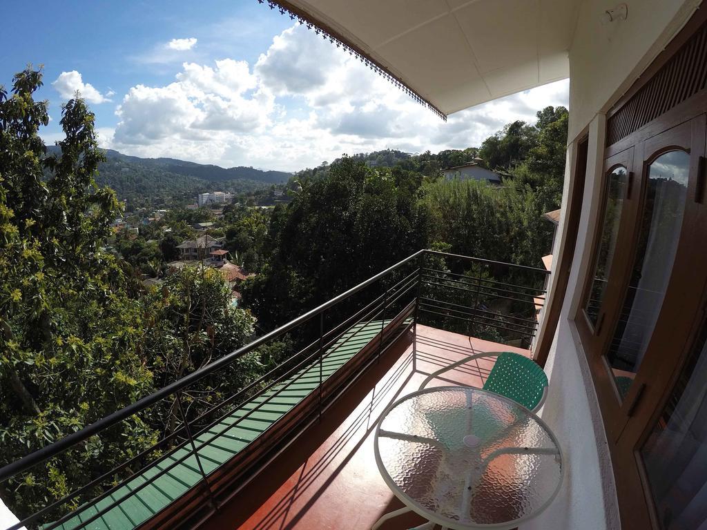 Villa 107 Kandy Bagian luar foto
